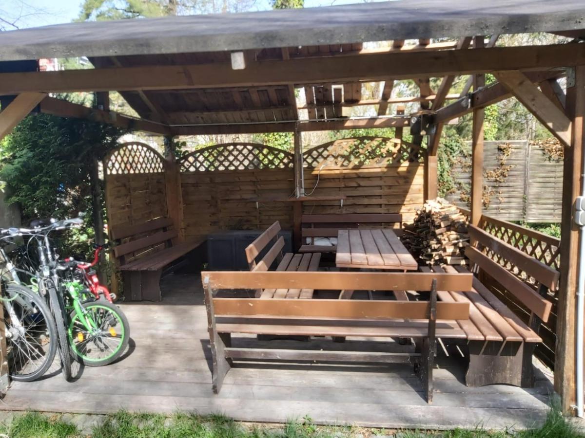 Ferienwohnung Mit 123Qm Fuer 8 Personen Mit Sehr Grossem Garten, Einfache Innen-Ausstattung Leipzig Exterior foto