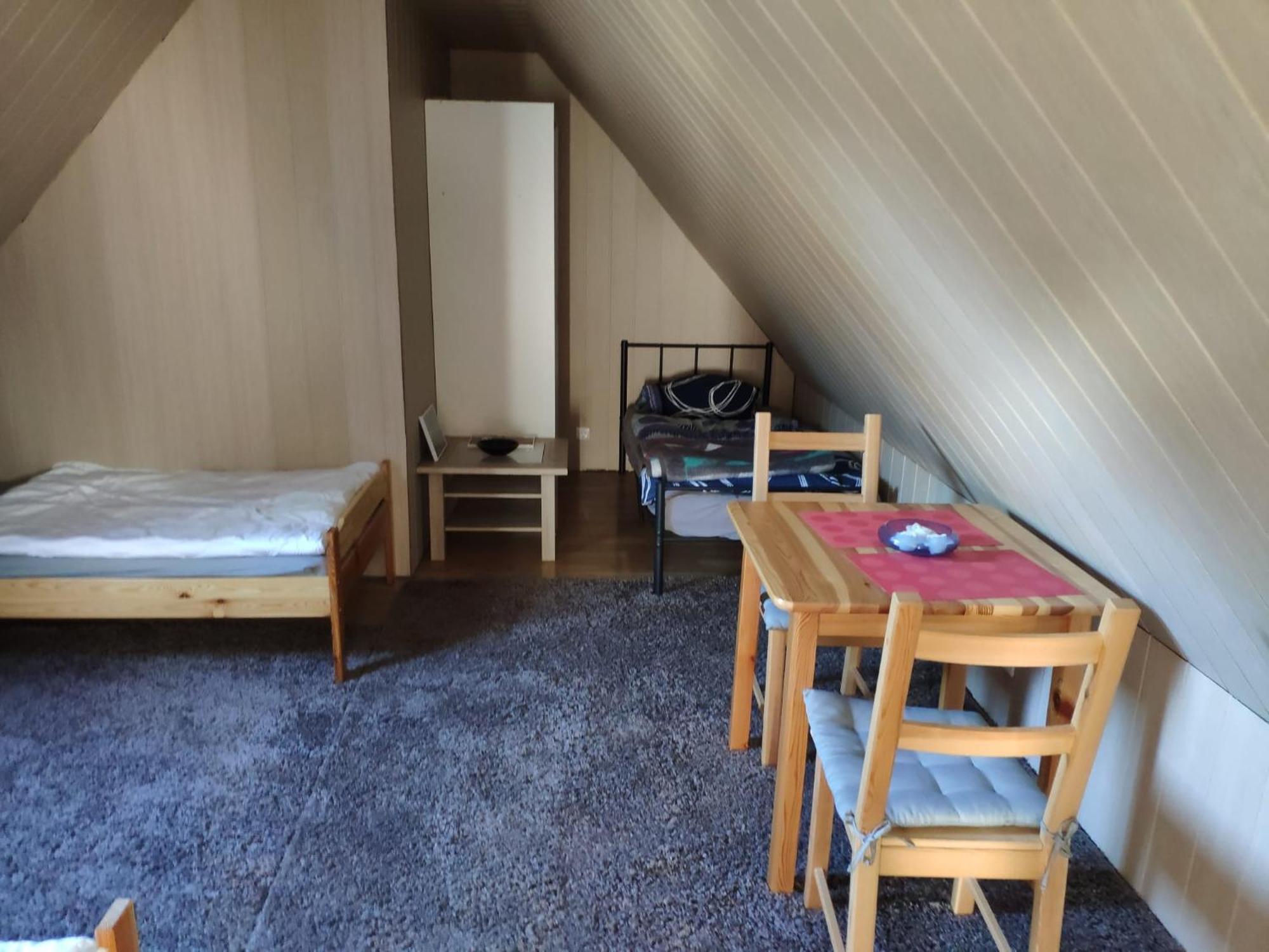 Ferienwohnung Mit 123Qm Fuer 8 Personen Mit Sehr Grossem Garten, Einfache Innen-Ausstattung Leipzig Exterior foto