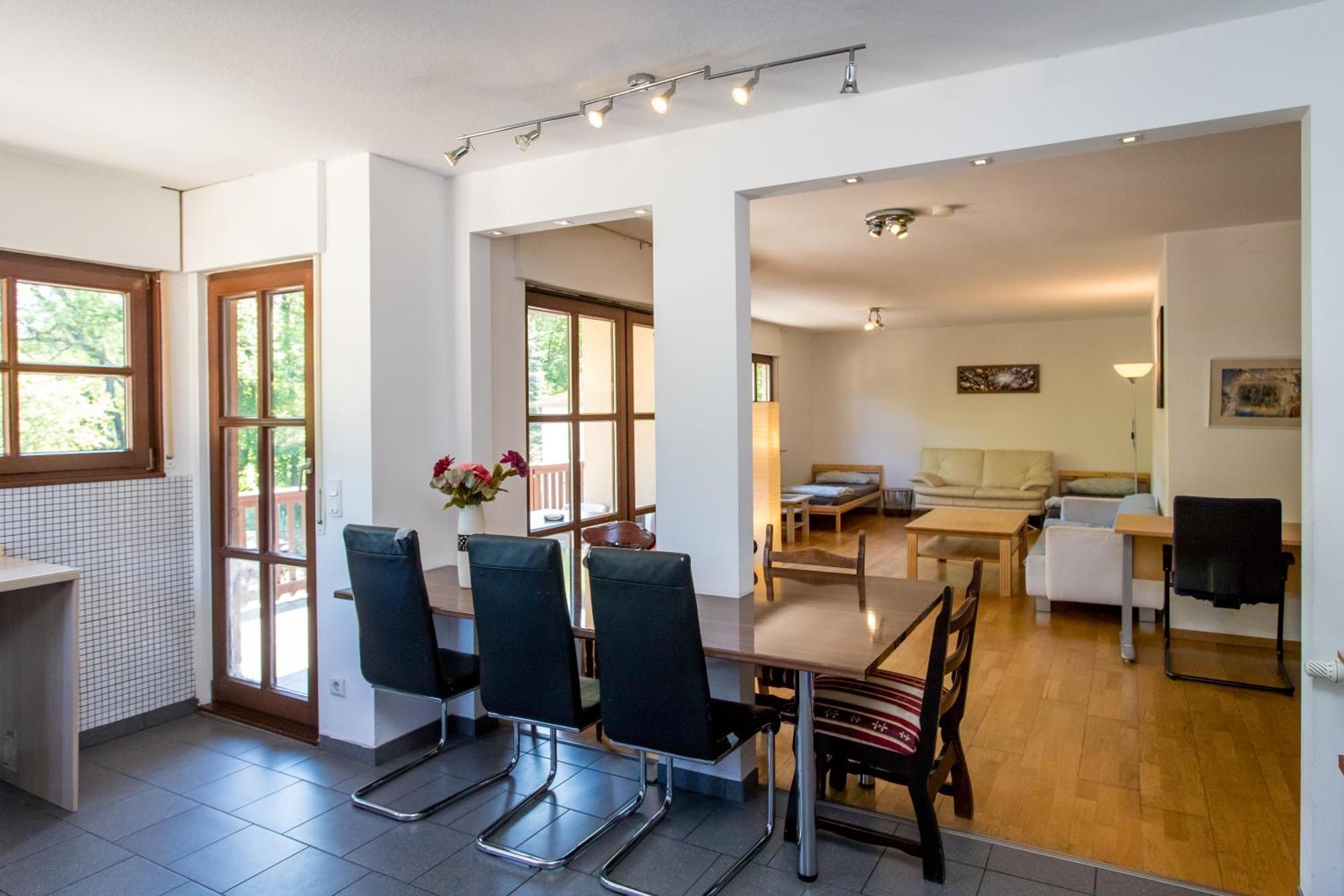 Ferienwohnung Mit 123Qm Fuer 8 Personen Mit Sehr Grossem Garten, Einfache Innen-Ausstattung Leipzig Exterior foto